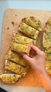 234K views · 2.9K reactions | This is what happens when you roast garlic in the oven and my favorite way to use that roasted garlic! | Feel Good Foodie | Facebook