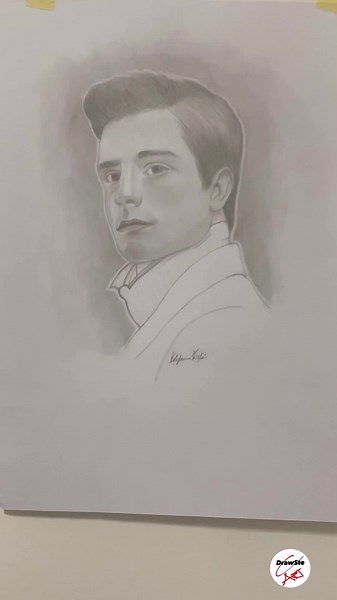 Draw Peeta Mellark🔥 #joshhutcherson #thehungergames #hungergamesedit #mockingjay #ilcantodellarivolta #peetamellark #peetamellarkedit #teampeeta #joshhutchersonedit #hungergamesmovie #drawing #portrait #artwork #fanart #hungergamescatchingfire