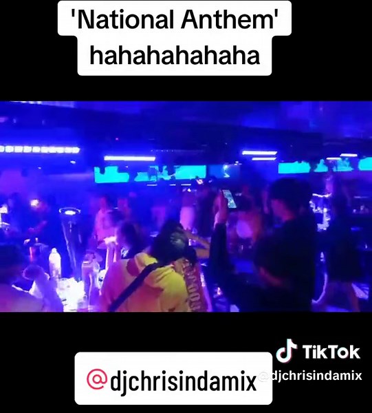 Singapore Nightlife: Club Nova DJ Chris In Da Mix