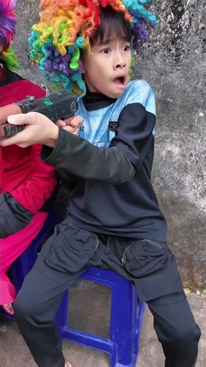 FRIENDS TURN INTO ZOMBIES | FRIENDS TURN INTO ZOMBIES 🧟‍♂️😱 #shorts