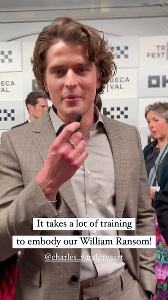 It takes a lot of training to embody our William Ransom ! #outlander #charlesvandervaart #williamransom #outlanderseason7 #outlanderpremiere #redcarpet
