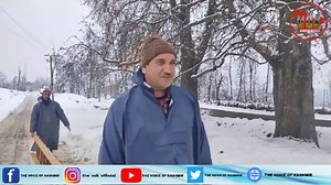 Some Heartwarming Scenes Of Snowfall From The Heaven "Kashmir". Truly If There's Heaven On Earth, it's This❤ #Janat_E_Benazir❤ | The Voice of kashmir Live | Facebook