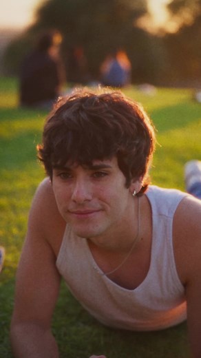 Searching for Love: A Romantic Prank at the Park