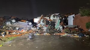 312K views · 5.4K reactions | Tornado warning sirens waking residents in Oklahoma City in the same areas that were hit by a preliminary rated EF-3 tornado yesterday. Live coverage on @weatherchannel this morning from OKC. @JimCantore @StephanieAbrams #tornado #okwx | Charles Peek - Storm Tracker/Weather Reporter | Facebook