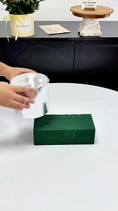 1.7M views · 20K reactions |  #diyflowers #flowerarrangement #flowergiftbox #flowerbox | FloralSupplies.com | Facebook