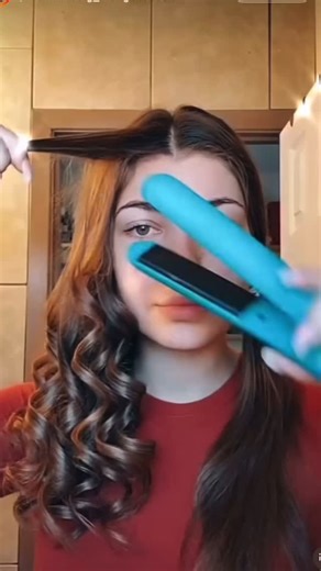 2.8M views · 38K reactions | Straighter for all kinds of curls yess please! #hairtutorial #hairhacks #straightnercurls #hairstylist | Makeupbysambam | Facebook