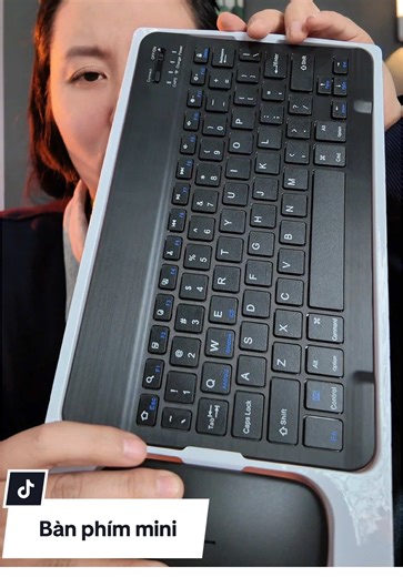 Bàn phím mini Bluetooth kèm chuột giá tốt