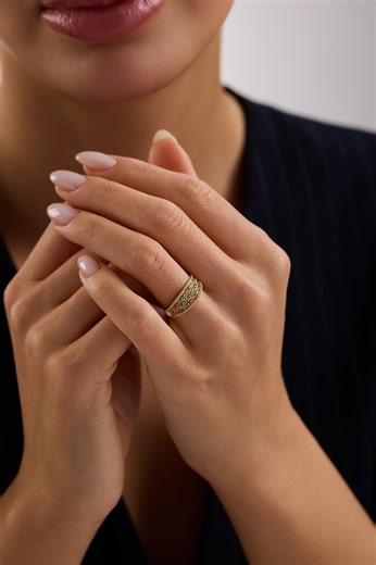 14K Gold Emerald Band Ring Vintage Filigree Green Stone Ring - Etsy