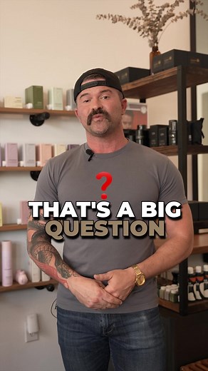 Ever wonder about the difference between a barber and a stylist? While both professions involve haircuts, there are some key differences that set them apart. Discover which one is right for you and your grooming needs. #barber #stylist #haircut #barbershop #austin #atx