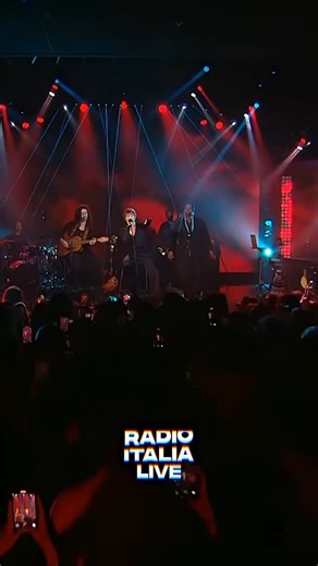 ᴀ ᴄʜɪ ᴄɪ sᴀʀà sᴇᴍᴘʀᴇ 🌹 on Instagram: "“La genesi del tuo colore” al #RiLive ✨"