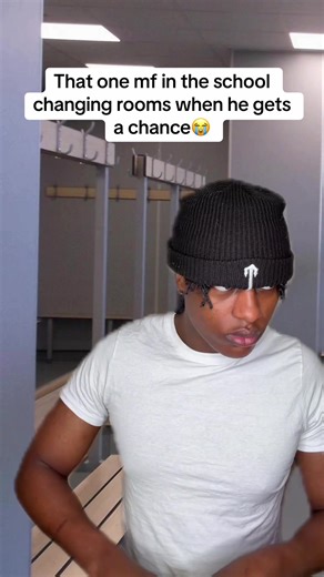 Awkward Moments in School Changing Rooms