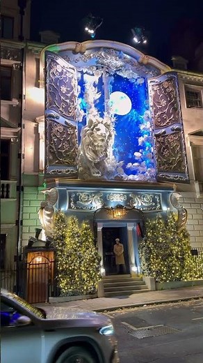 Annabel’s Mayfair Christmas Display 2025 – The Most Magical Decor in London