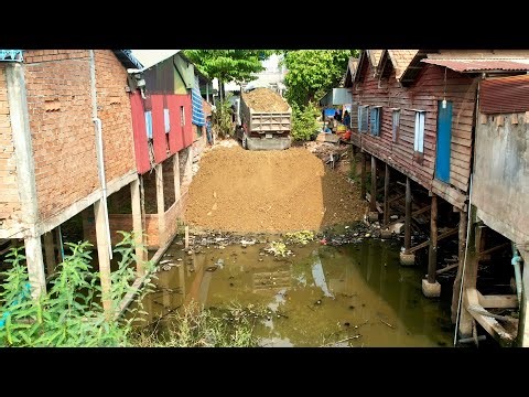 New Project to fill soil to remove water from residents' homes using 5-ton Truck
