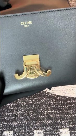 가방아트 오늘의 추천 백 셀린느 니노백 #셀린느가방 #셀린느백 #bag #가방 #가방추천 #명품가방 #명품가방추천 #명품백 #명품백추천 #가방아트