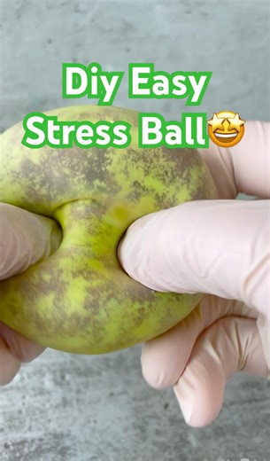 Super easy Diy Stress Ball tutorial🌝