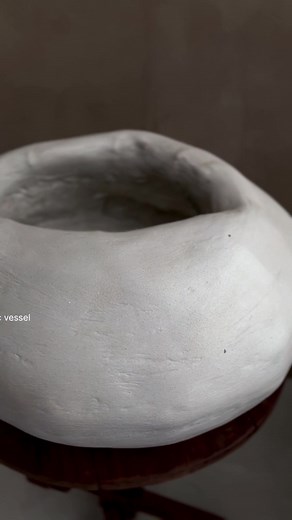DIY Paper Vessel: Repurpose Postbox Paper into Stunning Home Decor