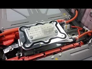 Inside the 40kWh battery from a 2018 Nissan Leaf