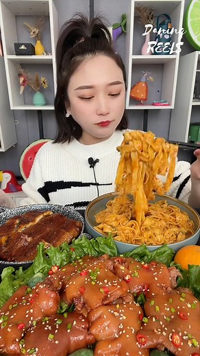 1.5M views · 34K reactions | Fried Noodles Eating | Daning ASMR | Facebook