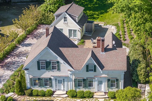 10 Bank St, Wellfleet, MA 02667 - MLS 22602006 - Coldwell Banker