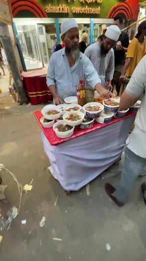 The Ancient & Famous Ramadan Iftar Market in Dhaka✨ #ramadan #fyp #salmanfarshi