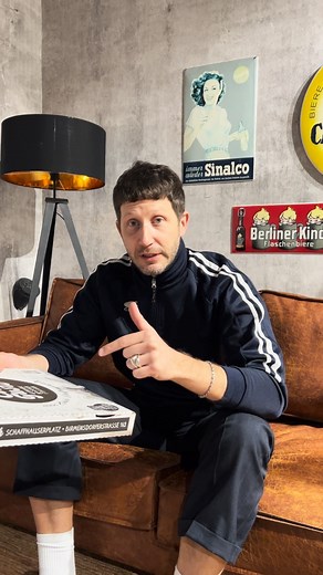 Pizza & Baba Shrimps 🦐 diesen Freitag bei UBER Eats🍕 Wenn du dir am Freitagabend eine «Baba Shrimps» Pizza «Gamberetti» bei @congusto.ch (Schmiede Wiedikon) bestellst, beliefern wir dich persönlich inkl. Live-Song bei dir zu Hause 🛋️🎶 mit wem machst du einen gemütlichen Pizza Abend? 💘 #ubereats #pizza #shrimps #babashrimps | Baba Shrimps