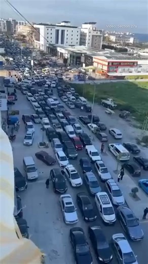 Massive gridlock as crowds flee southern Lebanon. ⁠ ⁠ Thousands of residents are evacuating southern Lebanon following Israel's response to Hezbollah's indiscriminate attacks, creating massive traffic jams on roads heading north. | The Jerusalem Post
