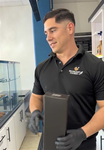 Oferta Happy Planet 4 x $14.99 todos los lunes y miércoles. ¡Los esperamos! 🚀🍪🤎 #moonlightcookiespr #aguadilla #fyp #parati #eljefedelasgalletas