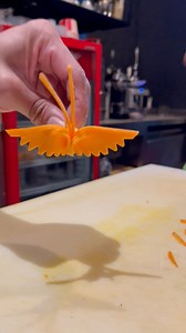 ทักษะทำผีเสื้อ ตกแต่งจานอาหารแบบง่าย Skills in making butterflies for simple food plate decoration. #art #reelsvideoシ #skills #butterfly วุฒิชัย โสดา | Aum Wudthichai Soda