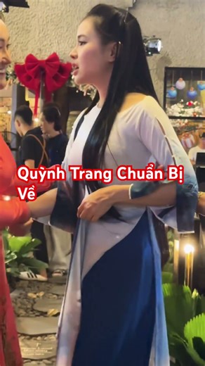 Quỳnh Trang Chuẩn Bị Ra Về