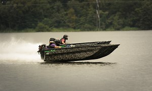 Watch in HD - We always try and have fun no matter where we go. Pineville, LA is no exception. One thing about it, if you and I don't support these events, there won't be any events to go to. Havoc loves these races and getting a chance to see everyone we have met on social media from across the country. Watch as we show you a small glimpse of what goes on, on and off the track. Watch and see who comes out on top for the year. Make sure you come watch next year, or better yet, get your boat read