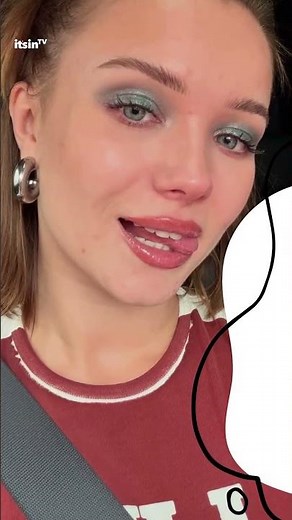 Juliabeautx and Rewinside have split up • it's in