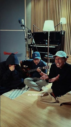 Aku Harus Pergi acoustic version with Ari Lesmana & Lafa Pratomo