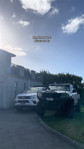 N80 & N70 duo💅🏼 @Elye’sN70 #hiluxn80 #n70hilux #sic4x4 #1gd #1kd