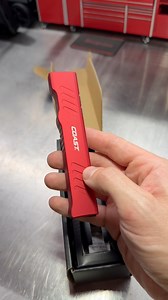 The new Coast #SlayerPro #Flashlight is an awesome light at a great price. Backed by Coast’s lifetime warranty and available in 4 colors to match your style. Purchase link on my profile for anyone interested in picking one up. #Coast #CoastPortland #Snapon #Matco #Tool #Tools #Tooladdict #tooladdiction #Toolhoarder #mechanic #mechaniclife #mechanictools #autorepair #autotech #tech #techlife #mrsubaru1387 #Mac #MacTools #WorkLight | MrSubaru1387