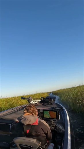 A fun run on my skeeter boat #fishing #bassfishing #skeeterboats