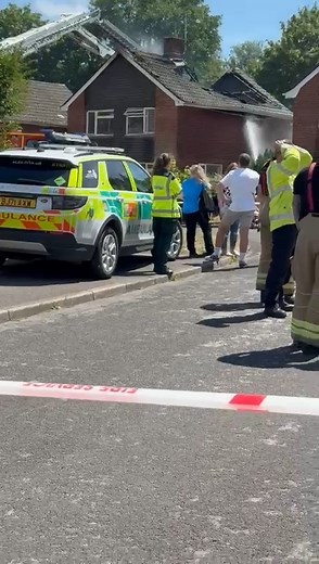 Crews from across Basingstoke and Berkshire have tacked a house fire today #Basingstoke #Fire #Emergency | Basingstoke Gazette