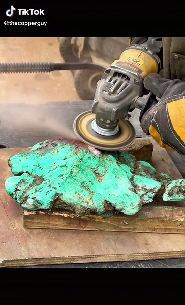 Exploring Michigan Float Copper: Crystals, Minerals, and Gems