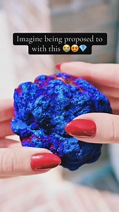 18K views · 31K reactions | Sparkling surprises and forever vibes 凉✨ Unboxing pure magic in a geode ring box proposal! #EngagementGoals #GeodeMagic #geodebox #ringbox #engagement #uniqueengagementrings #leafring #fyp #viral | Aquamarise | Facebook