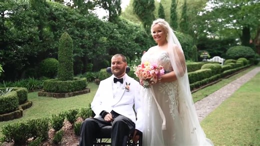 Romantic Military Weddings S01:E01 - Saluting Love: A Military Wedding Celebration