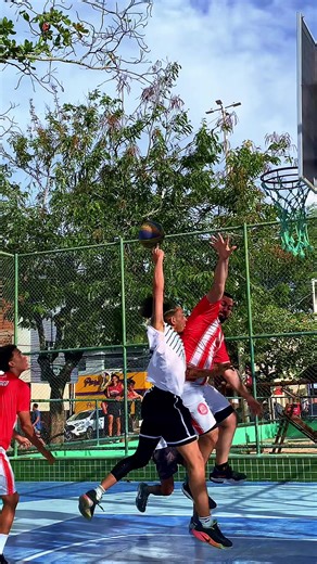 Mastering the Step Back in 3x3 Basketball