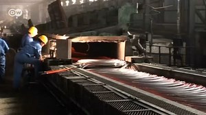 Thyssenkrupp moves ahead with company split