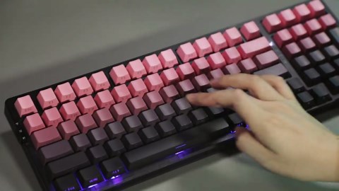 MageGee LIGHT100 Wireless Creamy Keyboard, Gasket Structure Hot Swappable, 2.4G/USB-C/BT5.0 RGB Backlit Mechanical Gaming Keyboard for Win/Mac/PC, 8000mAh Battery, Side Printed PBT Keycap, Pink