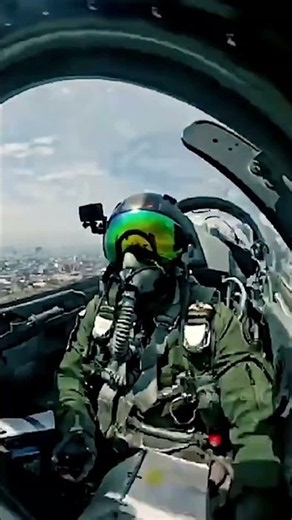 Desde la Cabina de mando de un F-5E de la Fuerza Aérea Mexicana, maniobras sobre el Zocalo CDMX