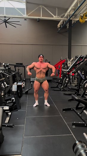 Learn from pro #bodybuilding #gym #foryou #fypp #training