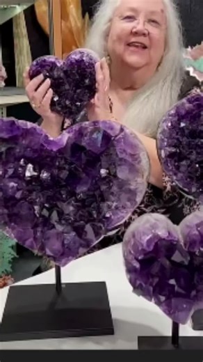 The Beauty of Amethyst in Geometry Dash