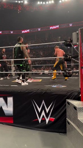 Jey Uso and Jimmy Uso superkick Botch | Wrestling Highlights