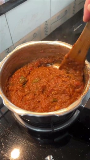 Kerala style egg curry | EGG BOILER | EASY EGG CURRY