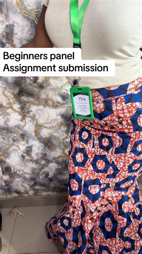 Rate my beginner student by your battery percentage😌 #timithreadlings #fashionstudentassignment