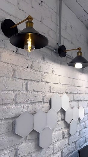 110K views · 1.2K reactions | Luz cálida, estilo vintage y control smart.  Este foco Wi-Fi es ideal para crear ambientes acogedores y llenos de nostalgia navideña. ✨ ¡Aprovecha 30% OFF y comparte la ilusión!  https://bit.ly/484RAiZ Promoción válida en productos seleccionados del 04 de noviembre al 01 de diciembre 2025 | Steren México | Facebook