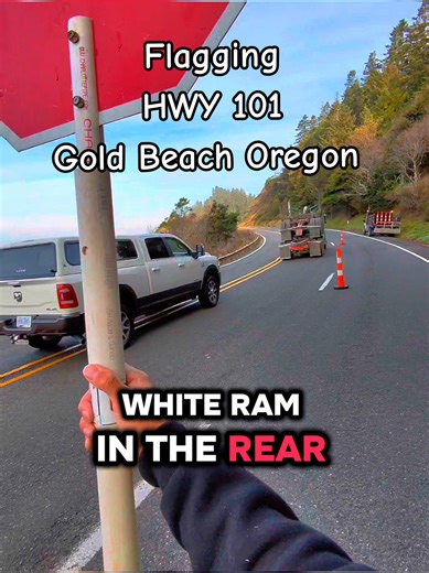Arrived at the hotel last night around 8pm! This should be the last week on this job, unless the crew has a setback! The view is nice, but im getting a little tired of this job and am ready for the next one! #bluecollar #flagger #perdiem #goldbeach #oregoncoast